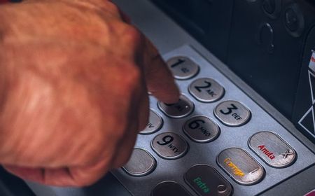 Picu Perdagangan Impulsif, Singapura Perintahkan ATM Kripto Sementara Offline