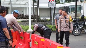 1,648 Personnel Deployed By Central Jakarta Police To Guard The Palestinian Defense Action In Front Of The US And Egyptian Embassys