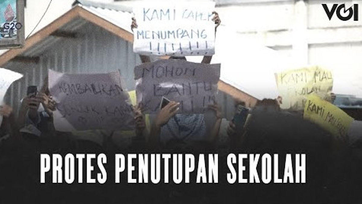 VIDEO: Residents Protesting About School Closing, President Jokowi Dialog With Demonstrators