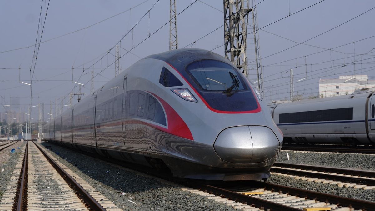 Le Projet De Train à Grande Vitesse Jakarta-Bandung En Chine Obtient 4,3 Billions Idr De PMN