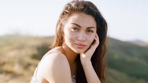 5 Potret Ariel Tatum, Cantik Meski dengan Sentuhan <i>Makeup</i> Minimalis