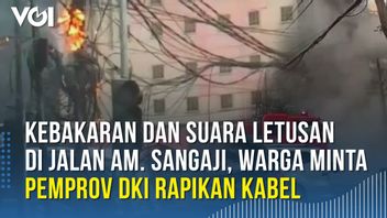  VIDEO: Kebakaran Kabel Listrik Bikin Kemacetan karena Lampu Lalu Lintas Mati