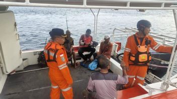 西龙目岛6名渔民在海上漂流，成功获救