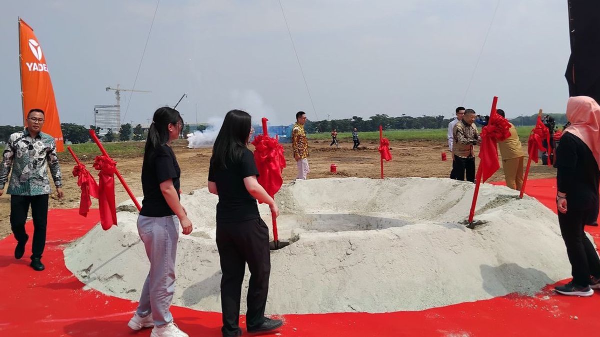 Pabrik Sepeda Motor Listrik di Karawang Bakal Serap Ribuan Tenaga Kerja