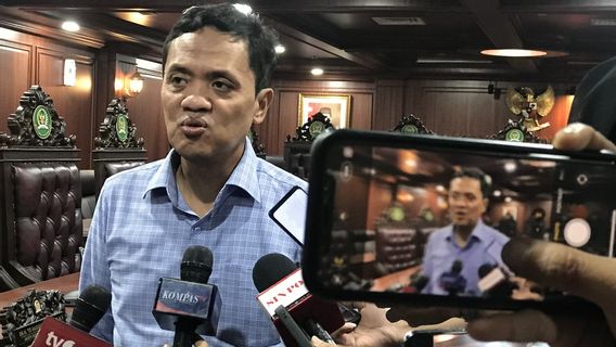 Les Djakartanais ont besoin d’une nouvelle figure, Golkar n’a pas besoin de s’inquiéter de Boyong Ridwan Kamil à Jakarta malgré les résultats de l’enquête ciut
