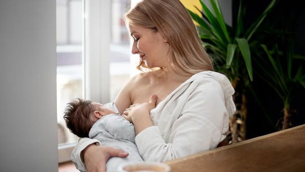 将来の母親が病気にならず、最大限に母乳で育てないように、適切に母乳育児を行うためのヒント