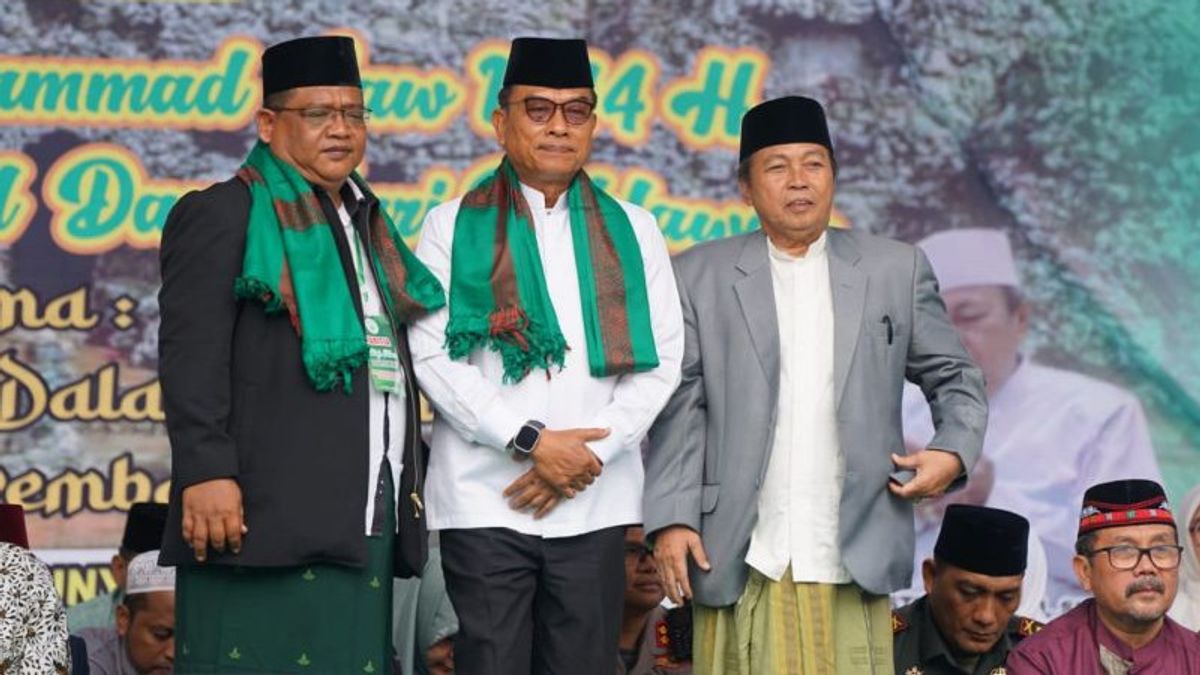في Tablig Akbar Cirebon، KSP Moeldoko رسائل إلى المجتمع غير المتأثر بالأغنام التي تحارب السياسة قبل الانتخابات الرئاسية لعام 2024