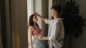 4 Posisi Seks Berdiri yang Bisa Bikin Orgasme Makin Nikmat