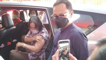 Les Personnes âgées Dans La Ville De Bogor Se Faire Vacciner Pour COVID-19 Par Drive-Thru, Bima Arya Prie Pour Leur Santé