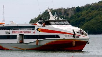 Sempat Terombang Ambing di Tengah Laut Imbas Mati Mesin, Akhirnya 85 Penumpang Express Priscillia 88 Tiba di Gorontalo