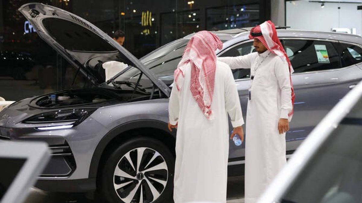 السعودية تضع غاز في السيارات الكهربائية، ارتفاع مبيعات السيارات الكهربائية في الشرق الأوسط بنسبة 40 في المائة