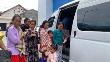 15 WNA Filipina Terdampar di Buol Dipindahkan ke Rudenim Manado untuk Verifikasi Dokumen