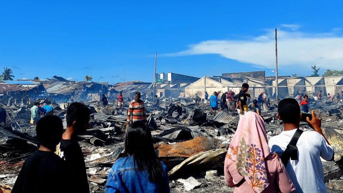 500 Lapak Pedagang Hangus saat Kebakaran Pasar Remu Sorong, Polisi Turun Tangan