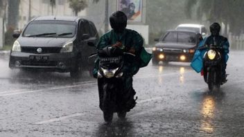 Thursday 4 July, Most Of Indonesia Is Raining