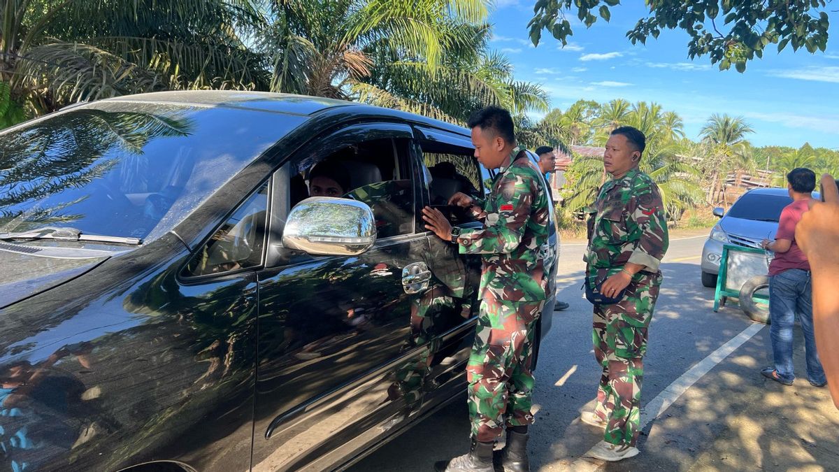 Tim Satgas TNI Gagalkan Penyelundupan 16 Pekerja Migran Ilegal ke Malaysia di Sebatik