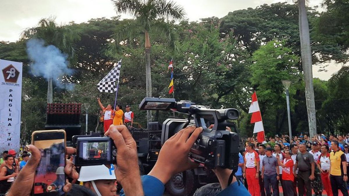 TNI's 78th Anniversary: 125 Alutsistas Shown At Monas, 78 Wayang Kulit Points Held Simultaneously