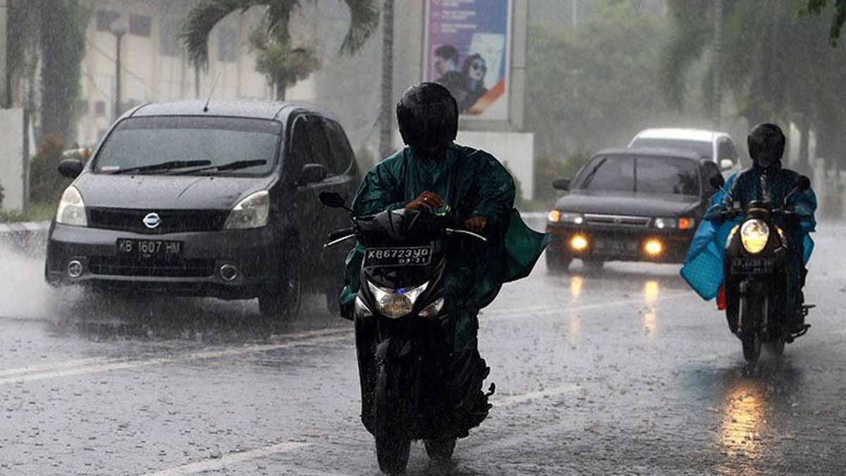 تأثير المطر، 15 منطقة في حالة تأهب في إندونيسيا