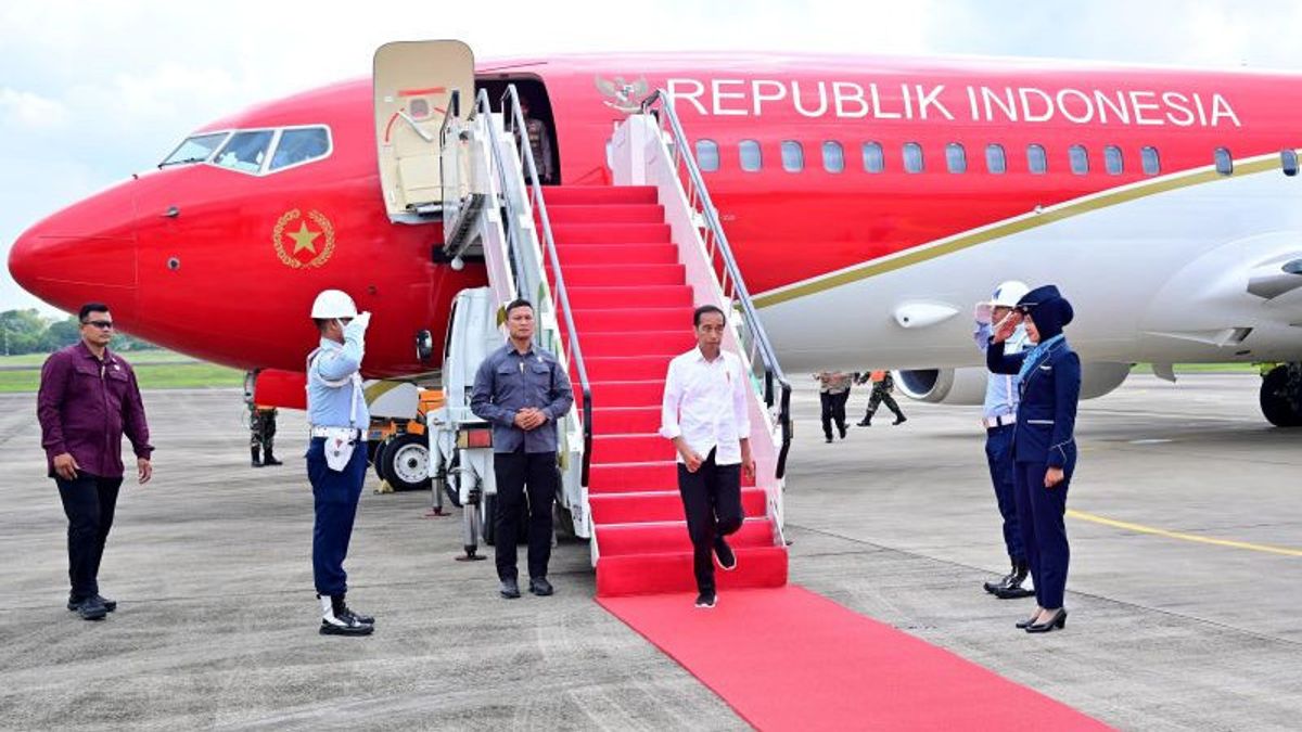 Jokowi est arrivé à Sumatra après Kunker à IKN, il y aura un meeting de Muhammadiyah