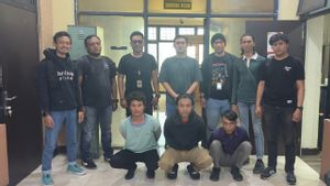 Three Illegal Parking Workers In Blok M Keroyok Taxi Driver, One Of Them Is A Member Of Ormas