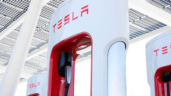 SAIC-General Motors Jadi yang Pertama Pakai Jaringan Supercharger Tesla di China