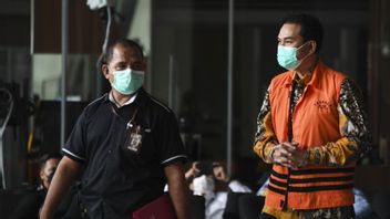 Aziz Syamsuddin Sera Présenté Au Procès Pour Corruption De L’ancien Enquêteur Du KPK, Stepanus Robin Pattuju