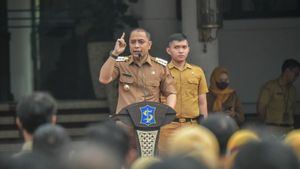 Wali Kota Surabaya Ingin Pelayanan Seperti Pengurusan KTP Selesai Cepat, Bila Telat Petugasnya Disanksi