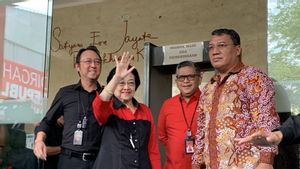 Megawati dan Hasto Tiba di Kantor PDIP Jelang Penetapan Bacawapres