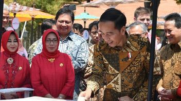 President Jokowi's Message During The National Batik Day Commemoration At The Mangkunegaran Palace Solo, October 2, 2019