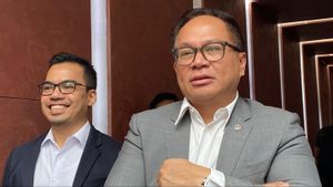 Soroti Perkembangan AI, Wamen Tiko: ChatGPT Bisa Buat Perpres