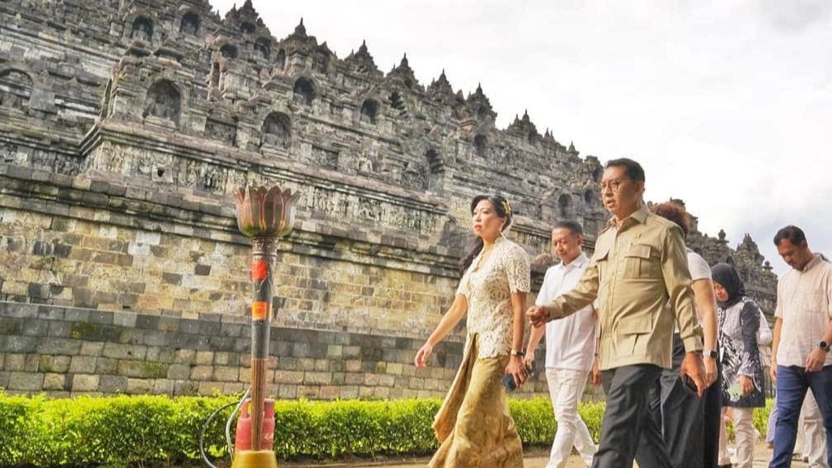 Perayaan Waisak di Candi Borobudur, Menbud Fadli Zon Tinjau Langsung Sarana dan Fasilitas
