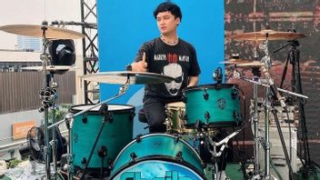 Bounty Ramdhan Ungkap Tantangan Jadi Drumer Sheila On 7
