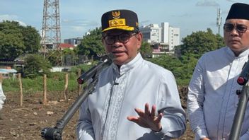 Le stationnement sauvage dans le MRT Lebak Bulus a causé un embouteillage, Pramono demande au maire de Jakarta de baisser les bras 