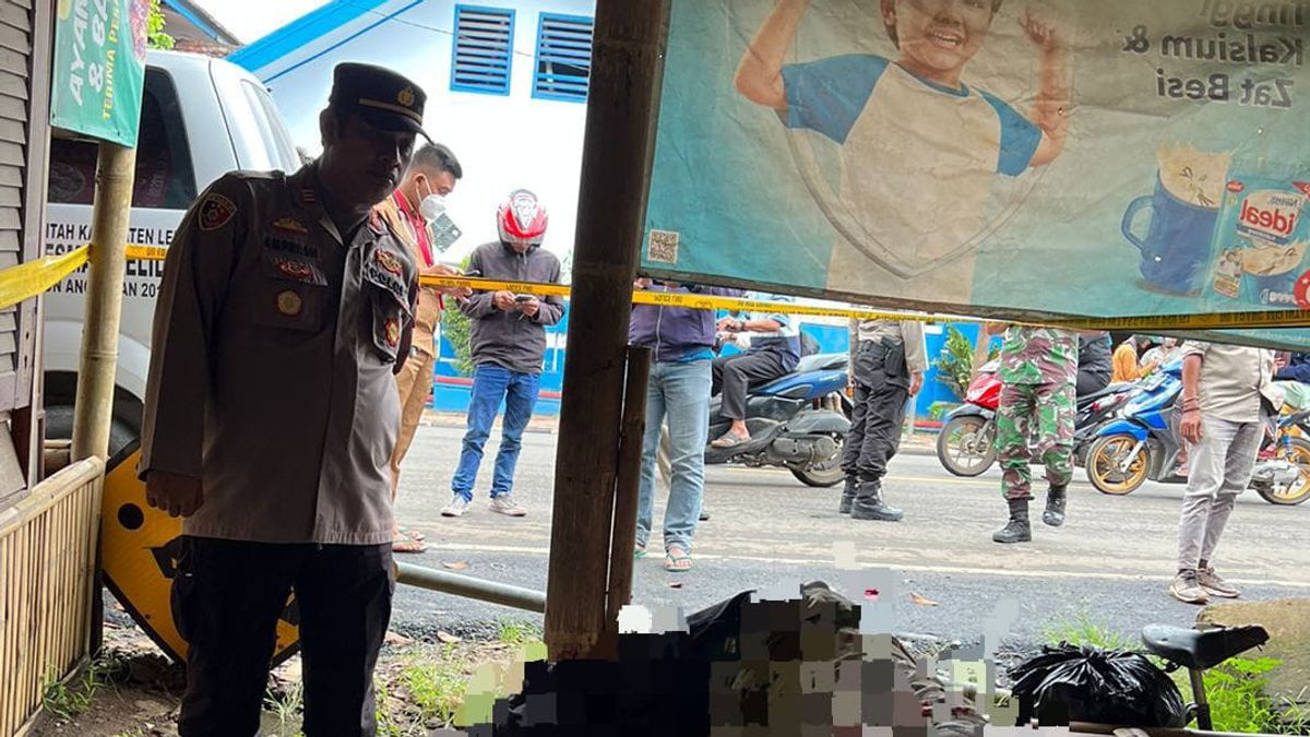 Old Man With White Hair Found Dead Covered In Blood In Saung Pinggir Jalan