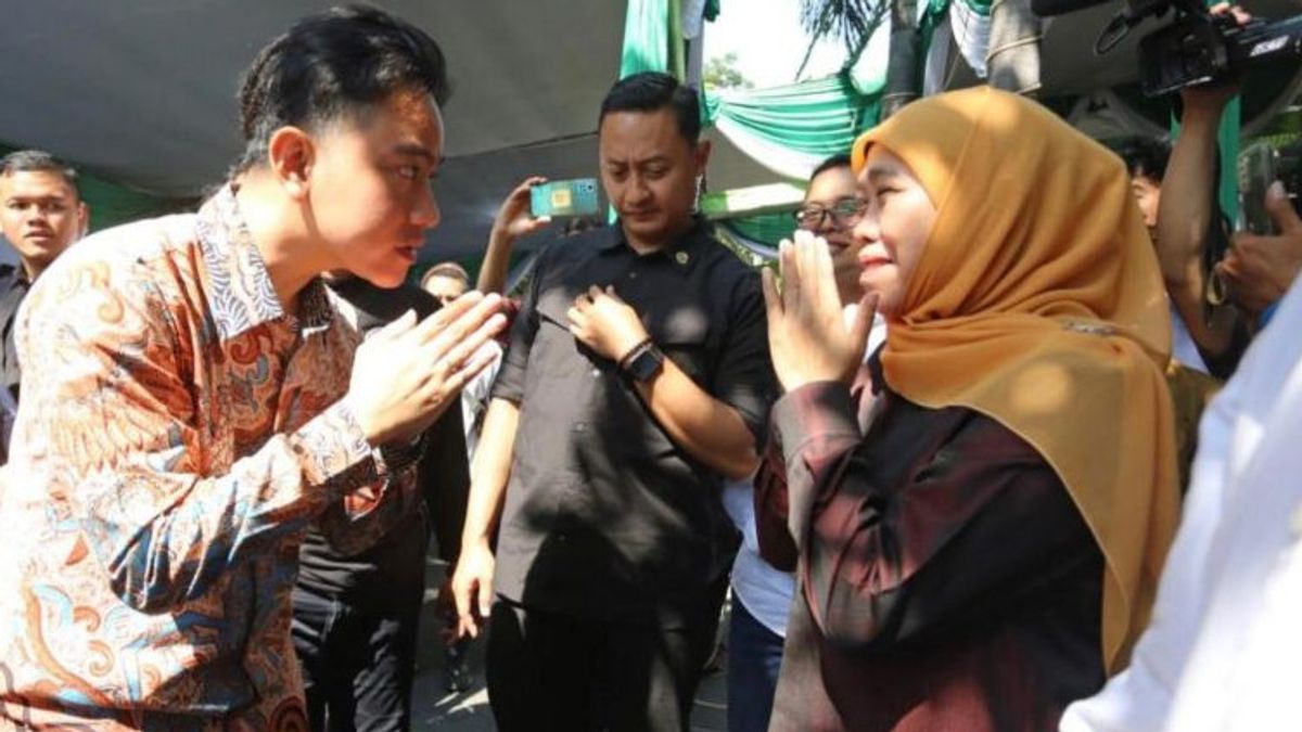 Gibran Visite Khofifah à Surabaya, Exprime Merci