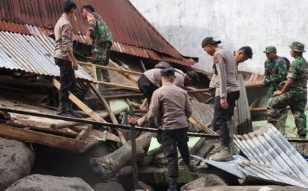 Polda Sumut Kerahkan Tim DVI Identifikasi Korban Banjir Bandang Humbahas