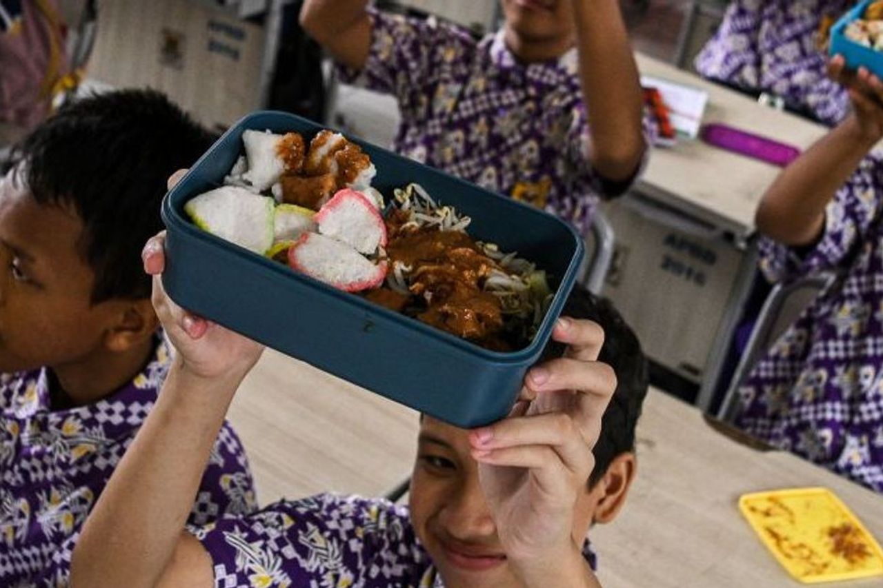KPK Ready To Aim For "Disrupters" Of Free Nutrition Eating Programs