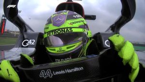 Hamilton: Lupa Rasanya Memimpin Balapan Setelah Disalip Verstappen di Grand Prix China
