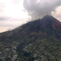 Gunung Merapi Luncurkan 6 Kali Awan Panas, Guguran Mencapai 1.500 Meter