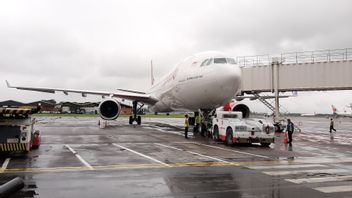 空客A330-300飞42印尼撤离队成员前往武汉