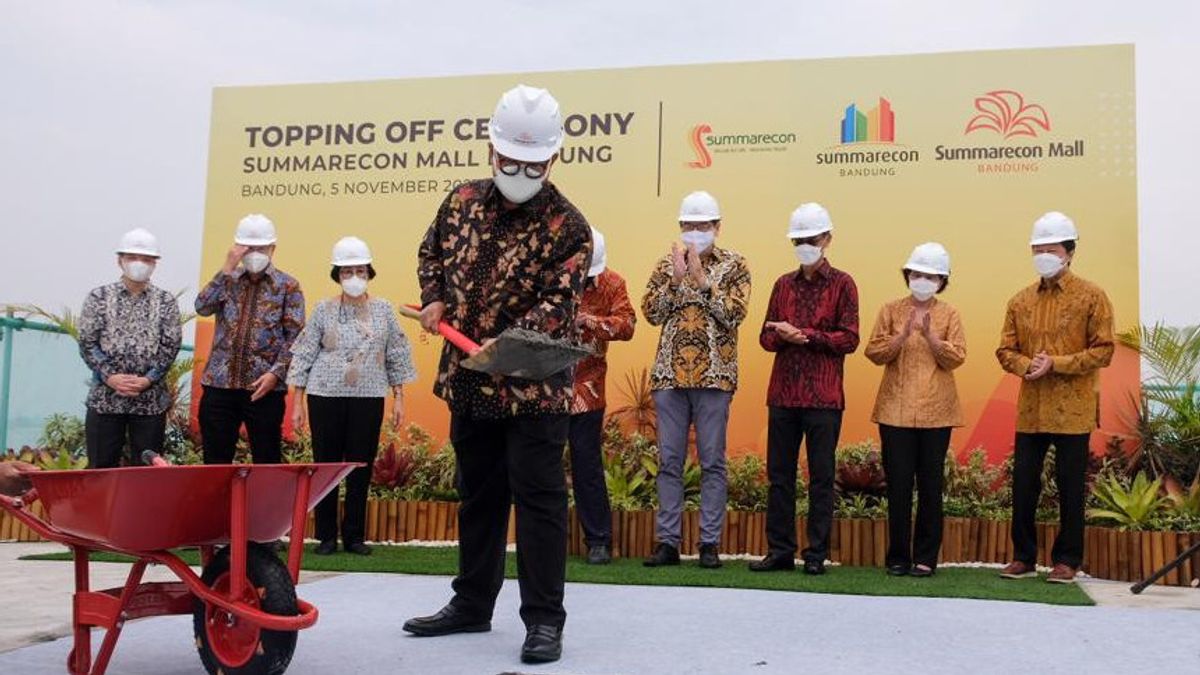 Property Developers Owned By Conglomerate Soetjipto Nagaria Do Topping Off Summarecon Mall Bandung