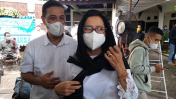 Maura Magnalia Becomes A Rebel, Nurul Arifin: I'm Too Hard On Children