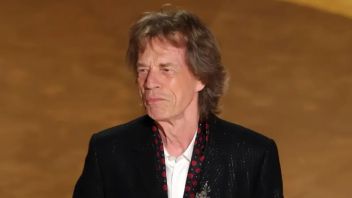 Mick Jagger Muncul sebagai Kejutan yang Hebohkan Oscars 2025