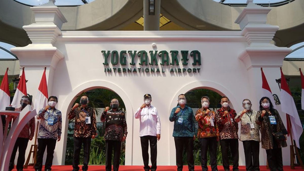 Le Président Jokowi Inaugure L’aéroport Internatinal Yogyakarta