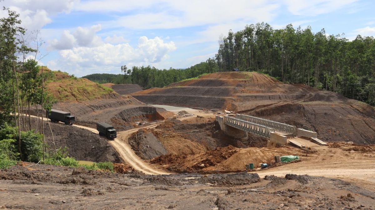 采矿活动尚未停止,OIKN Akui仍然有60个活跃的采矿许可证