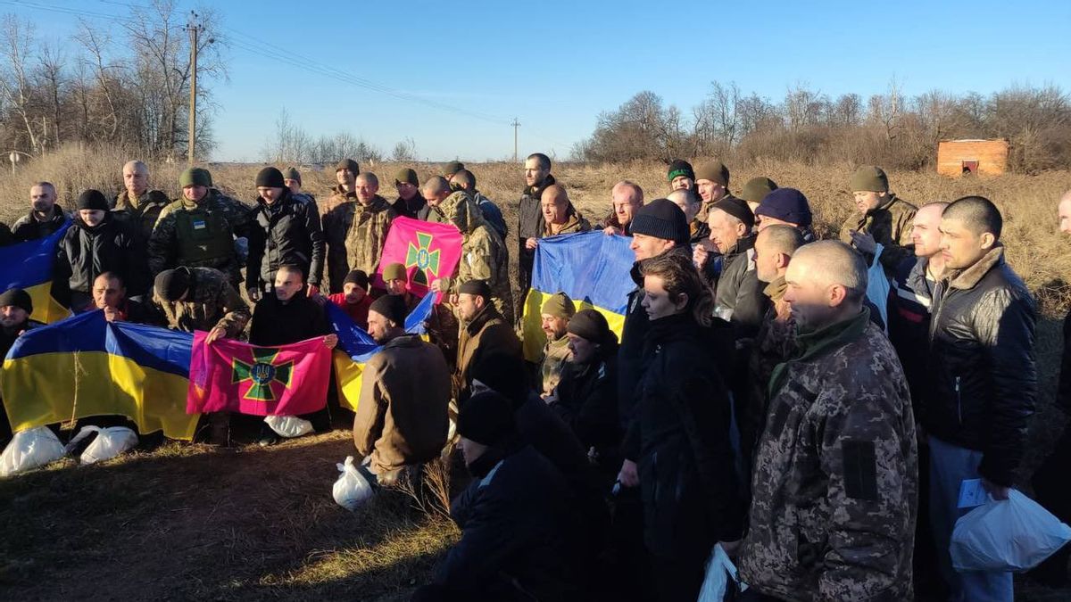 Russia and Ukraine Exchange Prisoners of War Again, including from the Olenivka and Azovstal Camps
