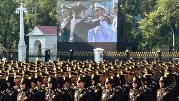 2000 ضابط TNI / Polri 2025 يفتتحه الرئيس ، رئيس مجلس النواب: لا تحتكر الشعب والدولة