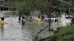 Banjir Meteseh Semarang, Pemprov Jateng Datangkan 1.000 Sak Limbah Batu Bara untuk Talut Darurat