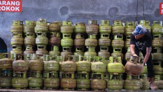 Pemerintah Diminta Cegah <i>Panic Buying</i> Soal Era Baru Penyaluran LPG 3 Kg Subsidi Pakai NIK-Desil