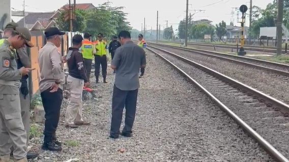 Pemulung Tewas Usai Menikmati Rokok di Jalur Rel Kereta Api