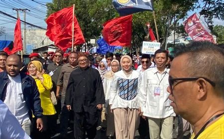 KPU Garut Terima Pendaftaran Pasangan Calon Syakur Amin-Putri Karlina